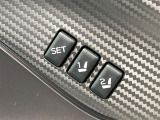 【メモリー機能付きパワーシート】ドライバーごとに設定したシート位置を記憶して、ボタン一つで切り替えできる便利な機能!運転する方が複数名いらっしゃるご家庭におすすめです♪