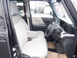 清潔で広々した座席です!是非、現車を見て体感してみてください。