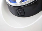 バックカメラが付いているので後方確認が非常にしやすいです。今や運転初心者も熟練者も必須装備!ついていて損はないですね♪