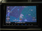 純正8インチプレミアムインターナビ(VXM-175VFEi)&バックカメラが装備されているので、普段の使い勝手もロングドライブも快適です。