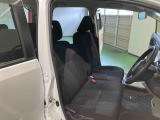 ご覧いただきありがとうございます!安心保証付きの展示車を多数揃えておりますのでお気軽にお尋ねください。