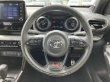 手にしっかりと馴染むとても運転しやすいハンドルです。是非一度、実際に触ってお確かめください!