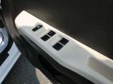 電動格納ミラーでよりコンパクトに!狭い駐車場でも安心です。