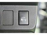 暗い中でも荷台にライトがついていますので作業可能ですね♪