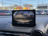 バックモニターもついているので、バック駐車も安心です♪