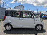 スライドドアなので乗り降りや荷物の積み下ろしも楽々です★