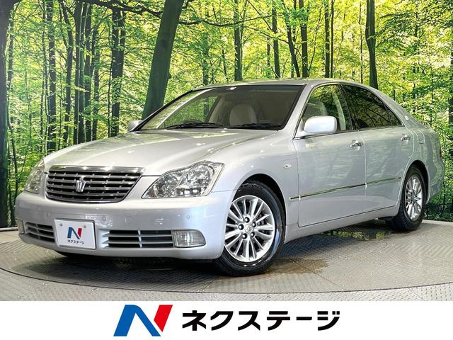 クラウン 2.5 ロイヤルエクストラ i-Four Qパッケージ プレミアムエディション 4WD