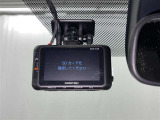ドライブレコーダー装着車両です