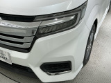 LEDヘッドライトは、点灯の瞬間から最大光量を発揮し、突然暗くなるトンネルなどでの安定感を高めます。