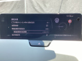 フォワードセンシングカメラで認識した交通標識をアクティブドライビングディスプレイに表示し、交通標識の見落とし防止を図り、安全運転を支援します。