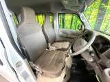 運転席シート廻りは使用感も少なく、良好な状態となっています。丁寧に使われていたことがよくわかりますね。