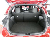 ラッゲージスペースもしっかり確保。買い物の荷物もばっちり積み込むことができますよ♪