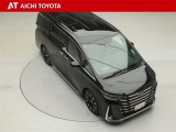 両側パワースライドドア付きだから、狭い駐車スペースなどでの乗り降りラクラク♪小さなお子さまのいるご家庭には嬉しい装備です。