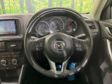【純正革巻きステアリング】上質な革を使用することで、手にしっかり馴染みとても運転しやすいハンドルです♪
