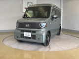 車名の由来:eは電気自動車を意味する英語「Electric Vehicle」の頭文字に由来する。電気自動車であることを認識しやすい名称として採用された。