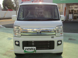 ユタカでは、自動車の販売の他、整備・板金・保険・ガソリンスタンド・自動車学校など、お車に係る事業を幅広く展開しております。