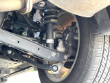お車を安心してお乗りいただく為には、足回りの定期点検が欠かせません。サービスサポート(有償保証)では無料点検もご提供しており、安心のカーライフをお過ごしいただけるサポート体制が整っています。