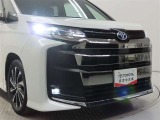 高輝度で点灯速度が速く、しかも消費電力の少ないLEDヘッドライトが装備されています!LEDの明るい光が走行中の視界の確保をサポートして、夜のドライブがより楽しく安全に運転できます♪