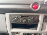 気になるお車がありましたら右の電話番号から直接お店にお問い合わせください。支払方法から車両情報、状態までなんでもご説明させて頂きます。スタッフ一同ご連絡お待ちしております。