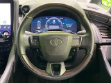 【純正革巻きステアリング】上質な革を使用することで、手にしっかり馴染みとても運転しやすいハンドルです♪