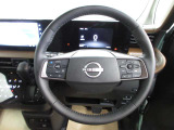 運転が楽しくなる明るく開放的な運転席まわりです。プロパイロットで高速など運転支援で疲れを軽減してくれます!