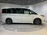 自動車保険・JAFも取り扱っております。また、お客様のご希望で保証延長(有償・一部の車種では取り扱いできません)もご準備しております。