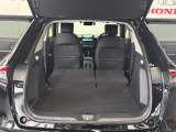 後列を収納すれば大型トランクに早変わり!段差も出来ず荷物の積み込みもラクラク♪