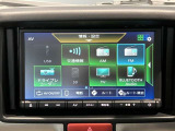 日産純正メモリーナビゲーションです♪目的地まで案内するナビゲーション機能の他にフルセグ画質で楽しめるTVやBluetooth Audioなど多彩な機能が満載で運転を快適にサポートしてくれます☆