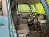 運転席シート廻りは使用感も少なく、良好な状態となっています。丁寧に使われていたことがよくわかりますね。