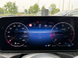 12.3インチデジタルメーターを装備。運転情報を見やすく先進的に表示します。