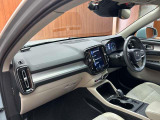◆LIBERALAは、輸入車選びの新たなスタイルを提案するインポート・セレクト・ブランドです。オーナー様となる方がクルマから直接感じる感性を第一にした、最良の一台との出会いをコーディネートいたします。