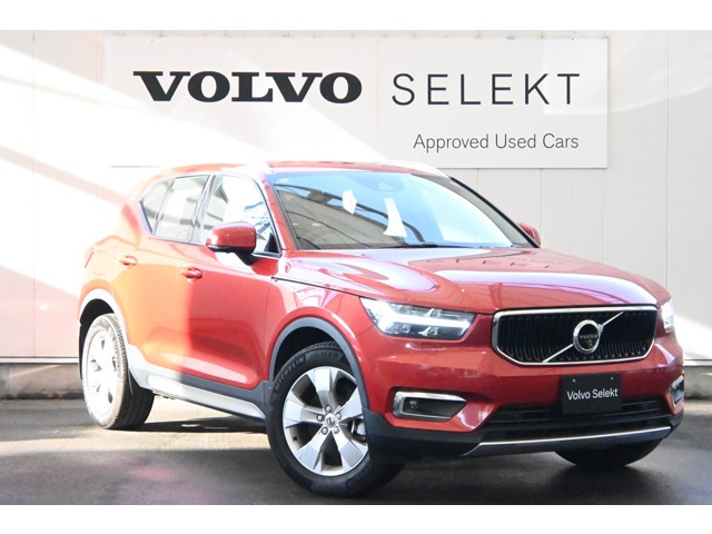 XC40 B4 AWD モメンタム 4WD