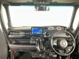 【前方視界】開放的な前方視界!運転がしやすく疲れにくいです♪窓が大きく、見通しがとっても良いおクルマですよ♪