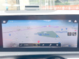 ●MercedesBenz純正ナビ:一体感のあるナビは、高級感ある車内を演出してくれます。Bluetooth再生などオーディオ機能も充実しておりますので、運転もより楽しめます♪