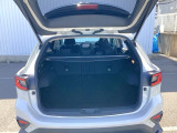 5名乗車時でもたくさんの荷物を積める広い荷室で、買い物でもレジャーでも心置きなく楽しめます!