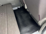 フロアマットもきれいな状態です。