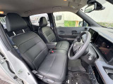乗り降りしやすい運転席