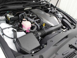 8AR-FTS型 2.0L 直列4気筒 DOHC インタークーラーターボエンジン搭載、駆動方式はFRです。