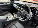 ステルヴィオ 2.0 ターボ Q4 スプリント 4WD 
