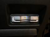ETC装備されております。セットアップ必要ですので、総額とは別に登録費用いただきます。何卒ご理解の程お願い致します。
