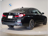 BMWのお車は、&ldquo;駆け抜ける歓び&rdquo;を体現しております。走行の安定性とコーナリングの良さを追求し、思い通りにハンドルの操作可能です。