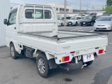 積み下ろしのしやすいデッキにはたっぷりと荷物を積み込んでいただけます。遊びから仕事まで、様々なシーンで頼れます♪