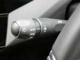 年間500台以上の中古車販売実績が御座います。安心してお乗り頂けるようきちんと整備、点検しご納車致します。