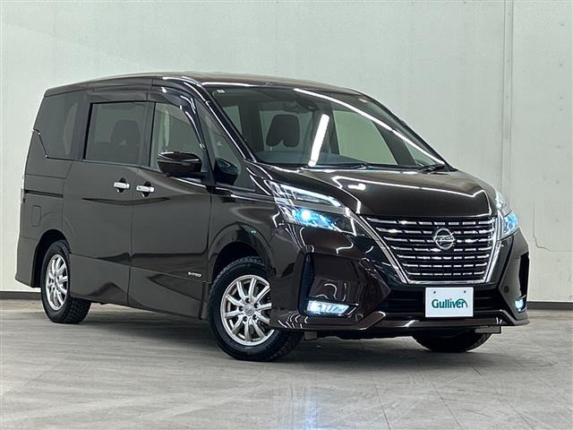 セレナ 2.0 ハイウェイスターV 4WD 4WD 修復歴無し