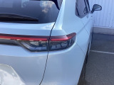 特徴的なデザインで後方からの確認しやすいLEDリアコンビネーションランプ