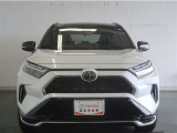 悪路や雪道にも強いSUV!高い走行性能と使いやすさを兼ね備えたモデルです。
