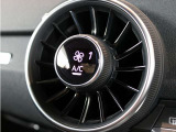 ご契約からご納車、そしてアフターフォローまで。AAA横浜青葉の専任スタッフは、お客様のAudiライフをきめ細かくサポートさせて頂きます。