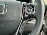 Hondaセンシングの機能のひとつ、アダプティブクルーズコントロール付!アクセルから足を離しても設定したスピードと前車との車間を保ち走行してくれます!車線維持もアシスト☆高速道路で疲労軽減ですね☆