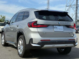 ご納車前には、BMWを熟知したメカニックによる100項目の点検・整備を行います。不具合箇所、交換時期に達している部品に関しましては、全て当社負担で交換してからのご納車となります。