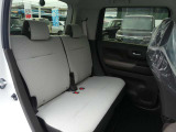 HONDA独自のセンタータンクレイアウトで実現した低床フロアにより、広大な室内空間と多彩なシートアレンジで他の追随を許さない、高いユーティリティーを発揮します